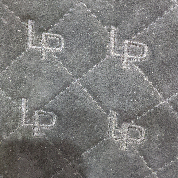 Loretta Pettinari - Picture 2 of 12